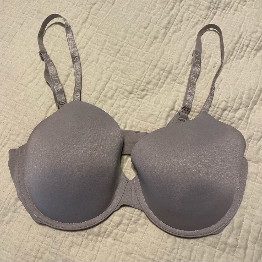 Victoria’s Secret Gray T-Shirt Push-Up Bra (34DD)